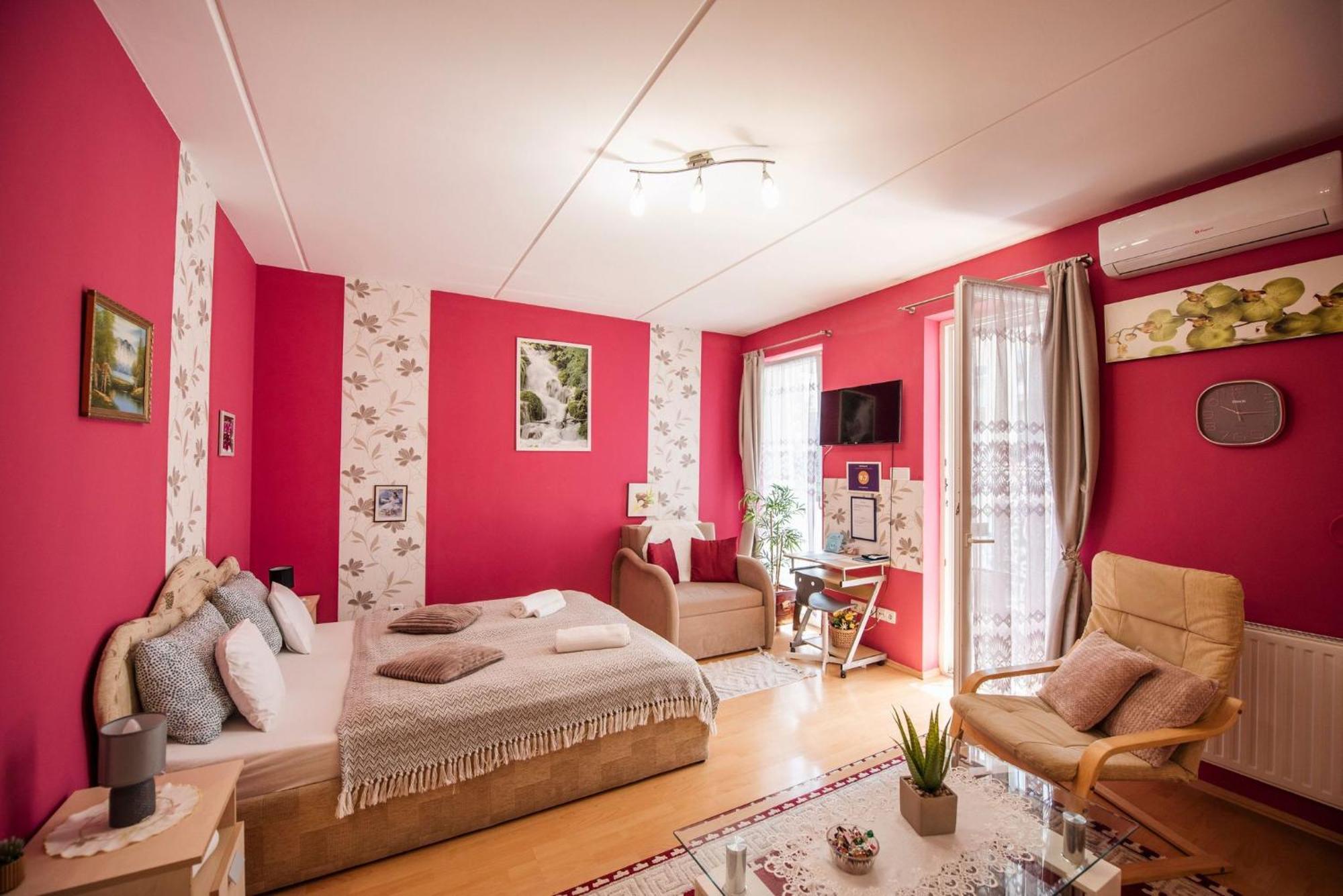 Inci Apartman Pécs Exterior photo